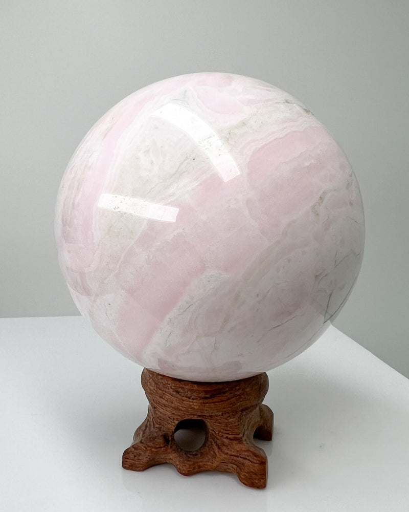 Mangano Calcite Sphere