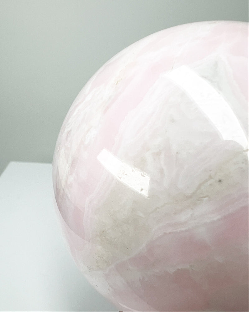 Mangano Calcite Sphere
