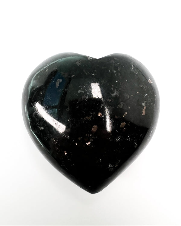Nummite Heart
