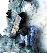 Benitoite + Neptunite