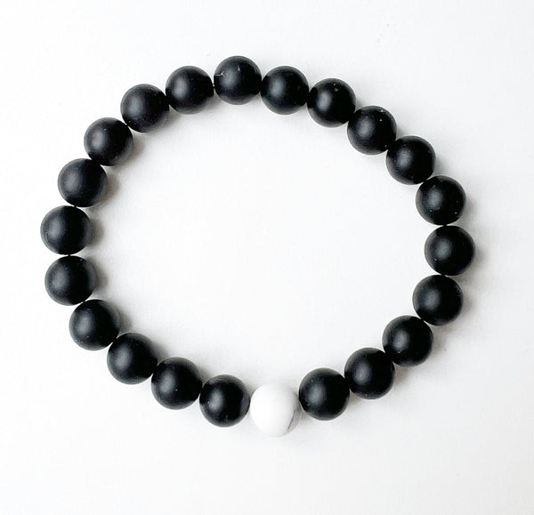 Onyx and Howlite Crystal Bracelet - YIN AND YANG